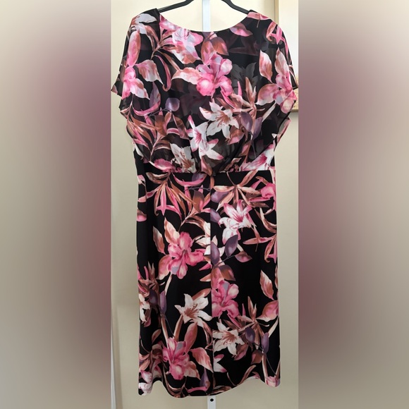 Connected Apparel Floral Print Dress-Size 16 - Picture 3 of 13